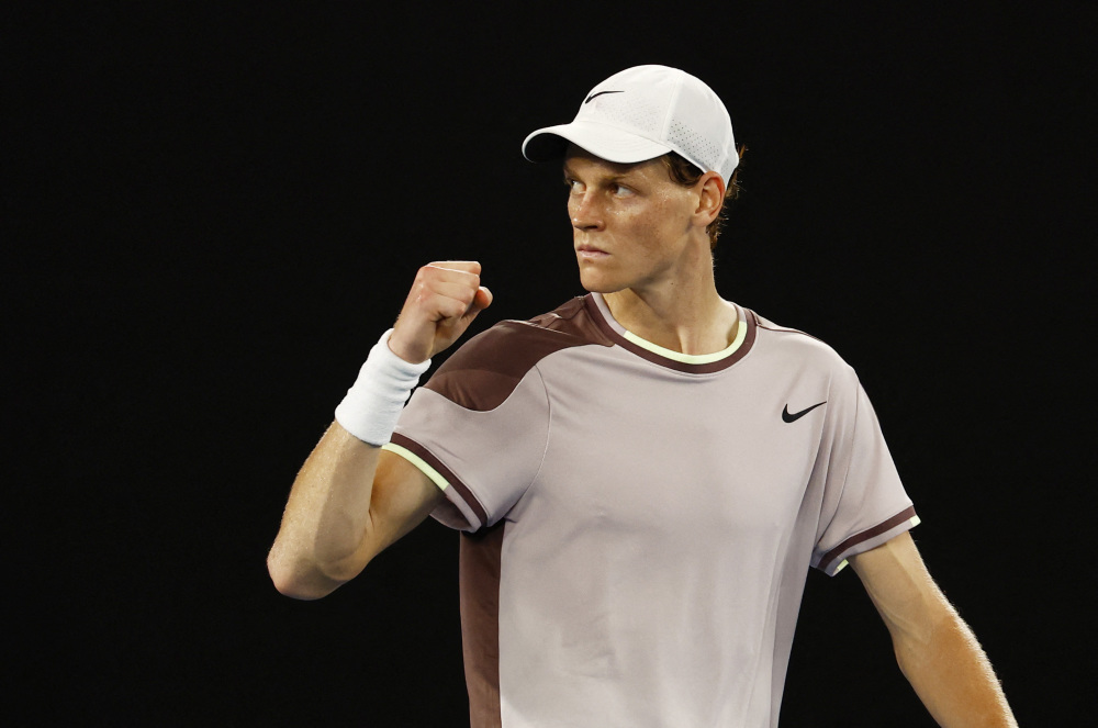 无数人举起 无数人举起