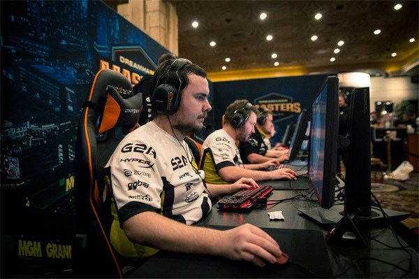 皇家马德里 皇家马德里