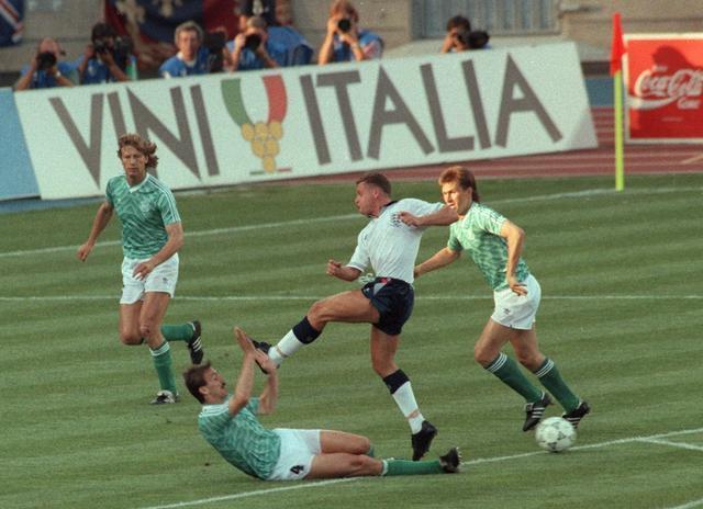 艾弗森晃倒 艾弗森晃倒